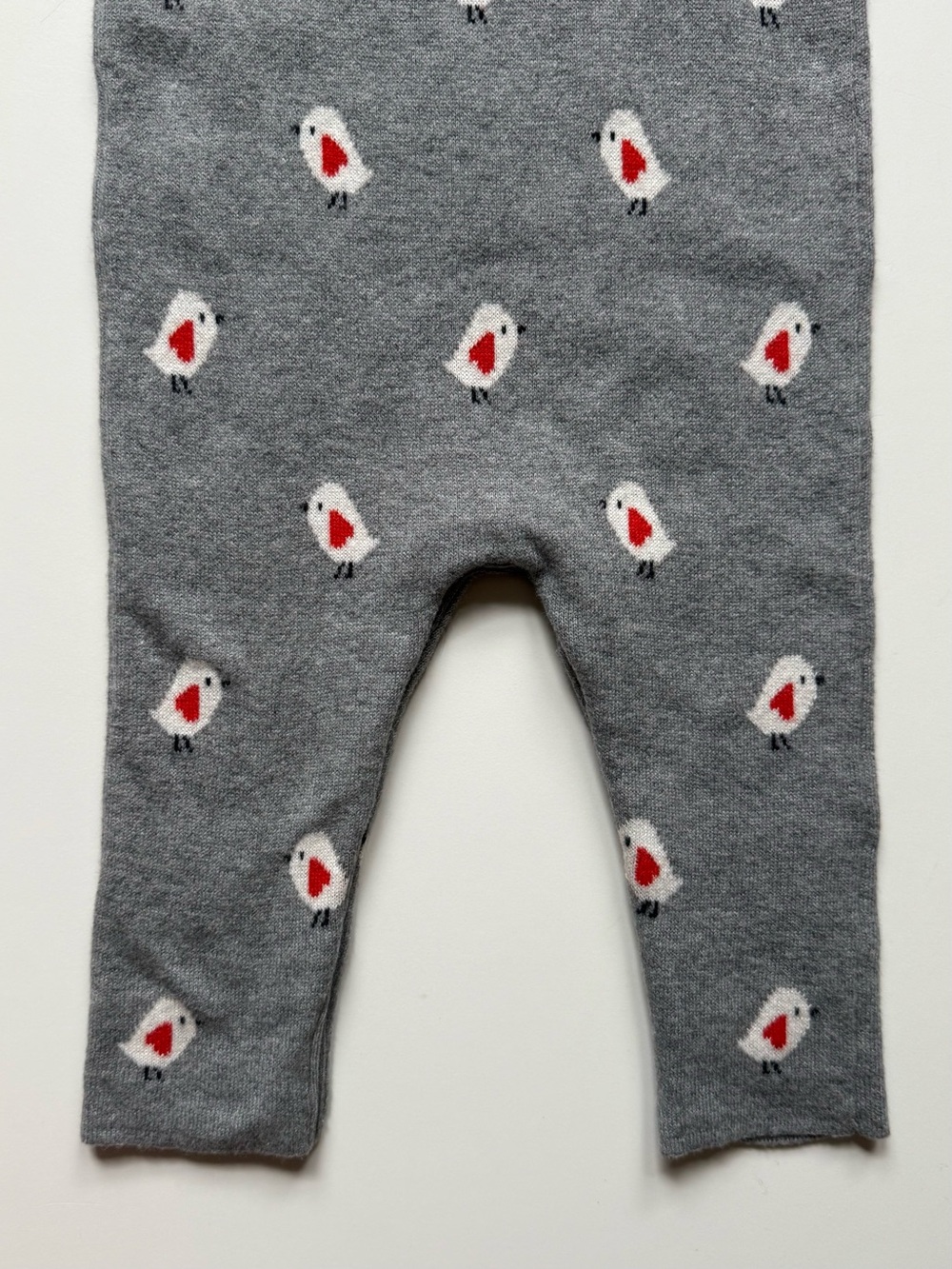 Jacadi Gray Knit One-Piece w/ Ivory Ruffle Collar & Valentine Bird Pattern - 12M - Picture 12 of 15